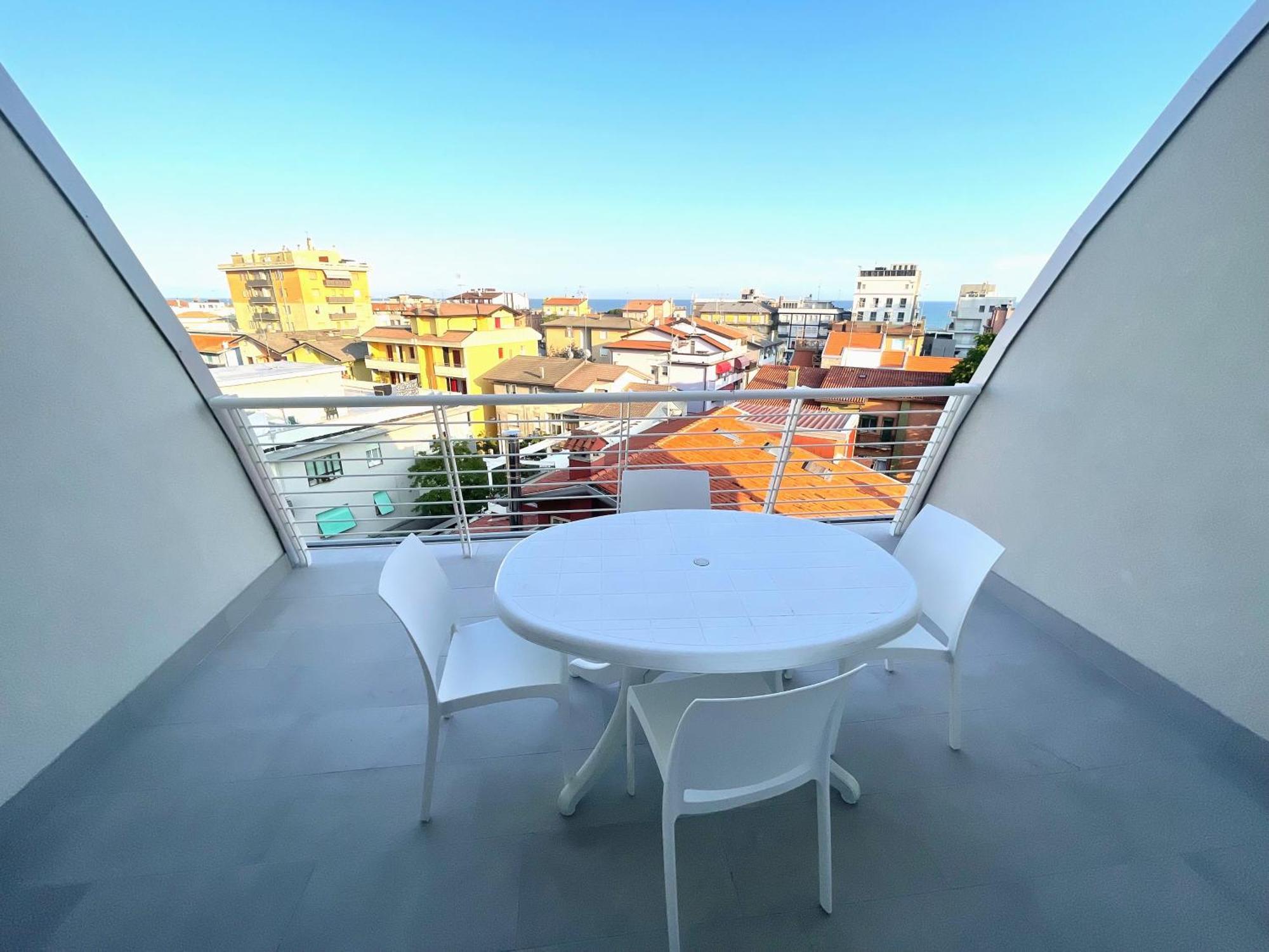 Woody Green Penthouse Sea View - Agenzia Cocal Caorle Exterior photo
